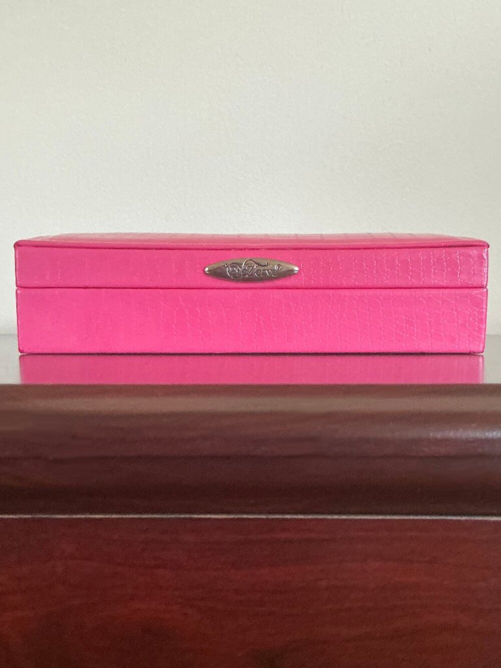 GUC PreZerve Pink Faux Leather Anti-Tarnish Snake-Embossed Bombe Jewelry Box